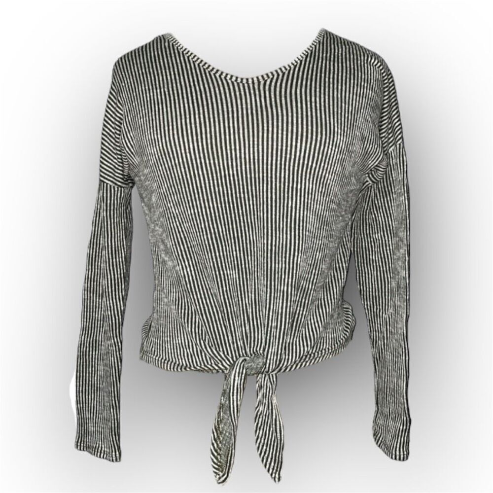 Caution to the Wind,βLong Sleeve Striped Textured Top, Tie Waist Accent, Jrs XS